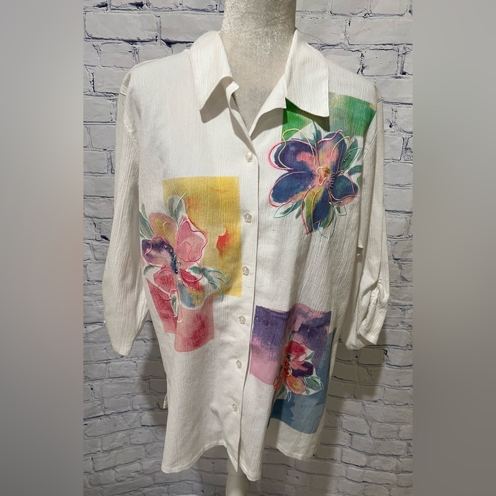 Koret Floral Button Up Blouse with Embroidery Designs Cotton Blend Large vintage